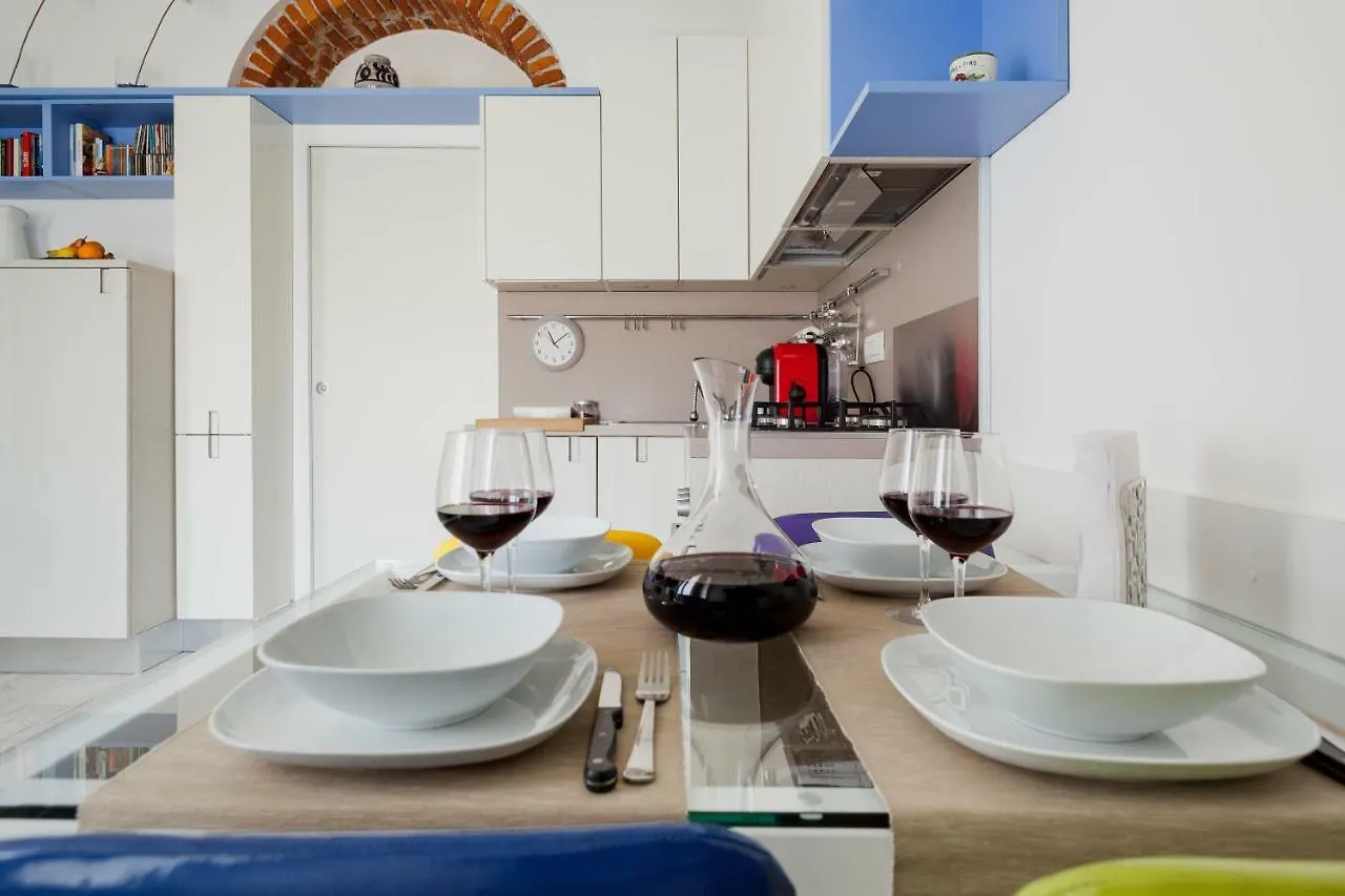 Charming Apartment On The Darsena Navigli - Pulizia Eccezionale Milánó