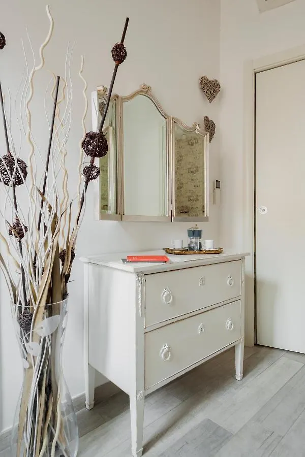 Charming Apartment On The Darsena Navigli - Pulizia Eccezionale Milánó 0*,  Olaszország